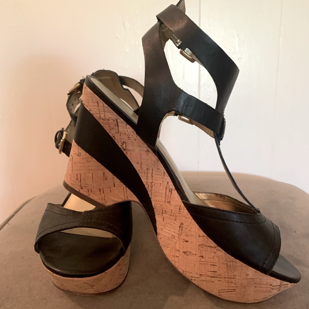 Guess Platform cork and leather sandals